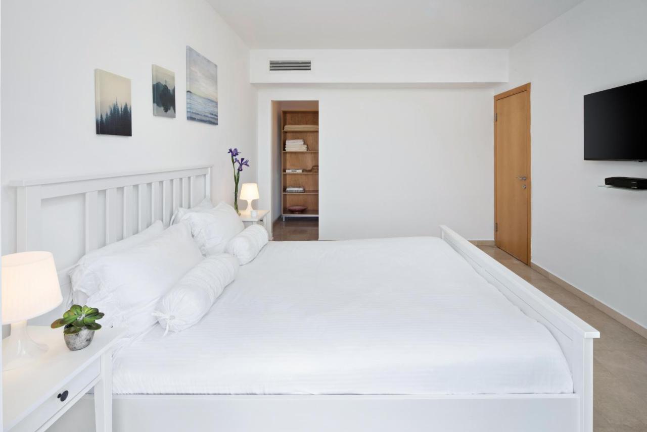 อพาร์ตโฮเทล โอเคียนอส บามารีนา Aparthotel Herzliya ภายนอก รูปภาพ