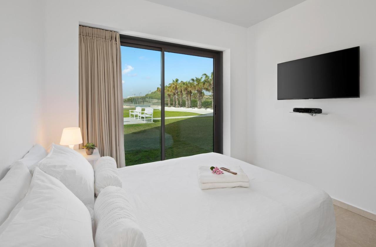 อพาร์ตโฮเทล โอเคียนอส บามารีนา Aparthotel Herzliya ภายนอก รูปภาพ
