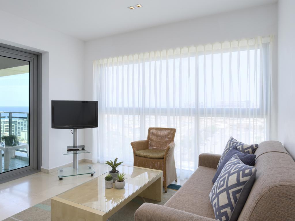 อพาร์ตโฮเทล โอเคียนอส บามารีนา Aparthotel Herzliya ห้อง รูปภาพ