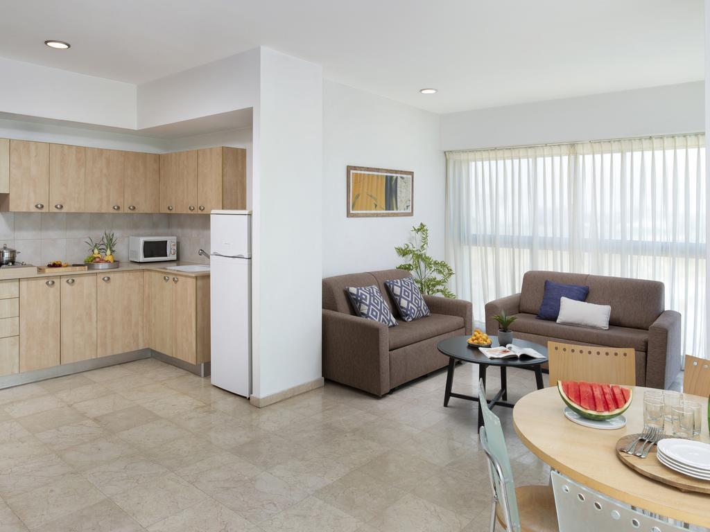 อพาร์ตโฮเทล โอเคียนอส บามารีนา Aparthotel Herzliya ห้อง รูปภาพ