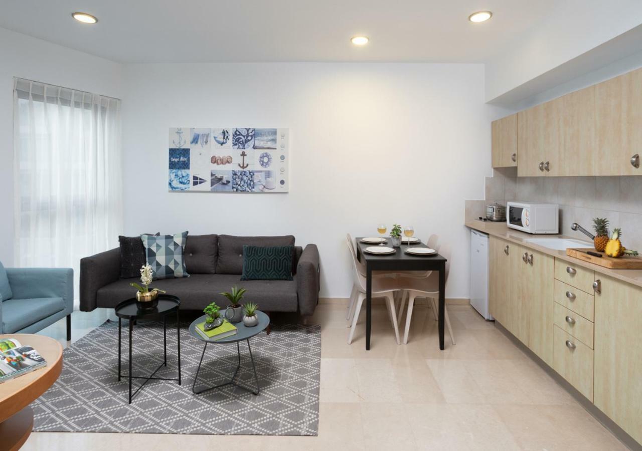 อพาร์ตโฮเทล โอเคียนอส บามารีนา Aparthotel Herzliya ภายนอก รูปภาพ